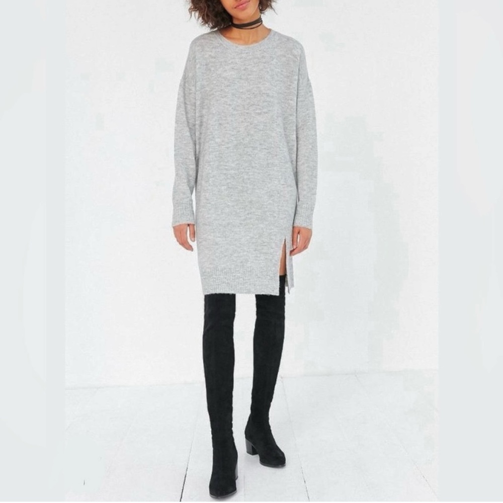 UO BDG gray midi fall sweater dress w/ side slit Size Small cozy sweaterdress